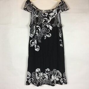 White House Black Market, Blk & Wht Floral Dress
